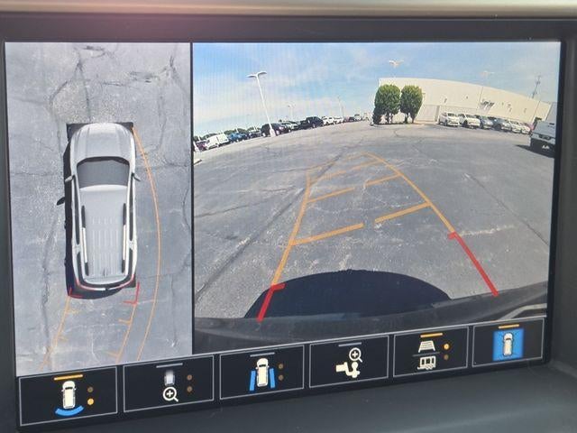 2022 GMC Acadia — detail view