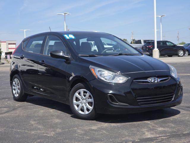 2014 Hyundai Accent — side profile view